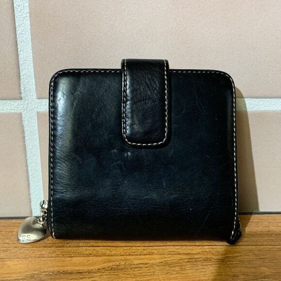Franco Sarto Black Leather Wallet Floral Interior Card Holder Zip Around Compact - Picture 1 of 4